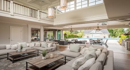 Boulevard: Coastal Elegance